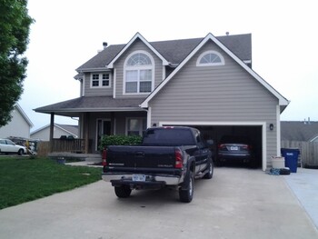 Exterior painting in Platte Woods, MO.