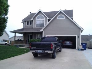 Exterior painting in Independence, MO (1)